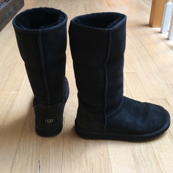 100% Authentic Black UGG Boots