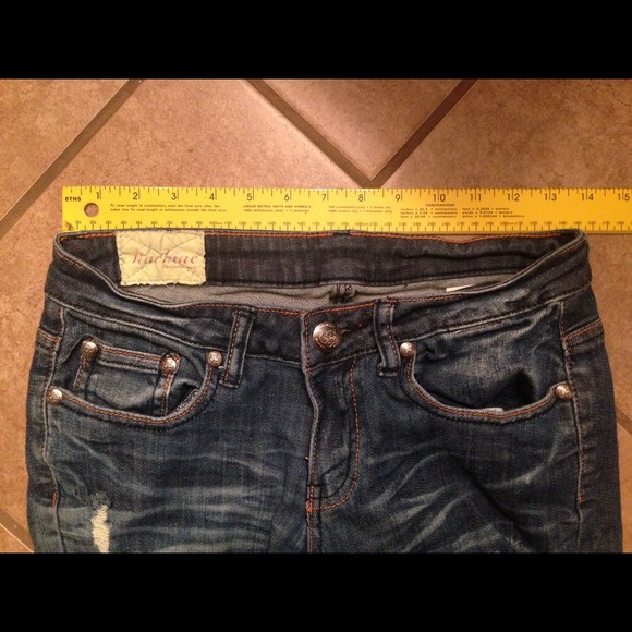 🚫sold in bundle🚫 jean capris - Picture 4 of 4