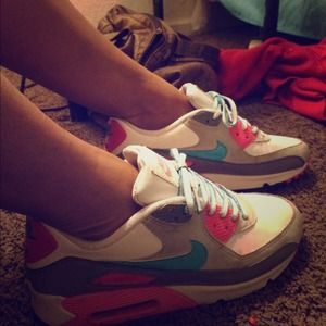 Nike AIR MAX 4 SALE!!