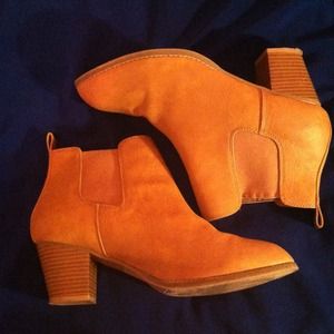 Size 10 Old Navy Elastic Ankle Booties