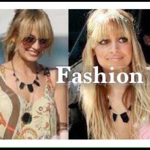 New! Black Geometric Shape Necklace - Picture 3 of 3