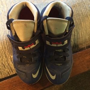 LeBron James shoes for kids size 2