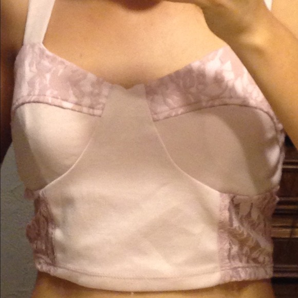 Crop top - Picture 2 of 4