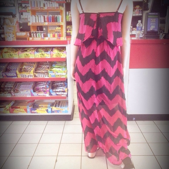 Pink and black chevron maxi - Picture 2 of 2