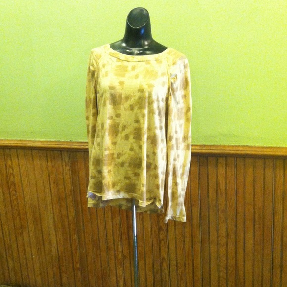 Long sleeve Marc Jacobs top.  100% cotton.