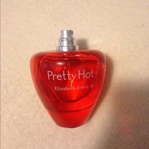 Pretty Hot (perfume) by Elizabeth Arden