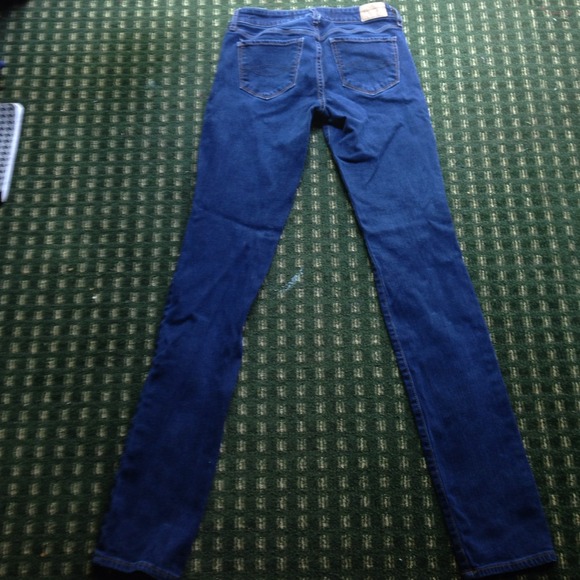 Medium wash abercrombie jeans