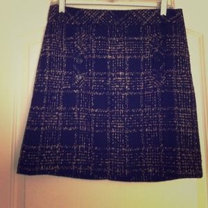 Great high waisted Loft skirt!!!