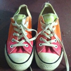 Converse bundle for Yiumakemesmile :)