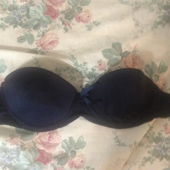 Navy blue strapless bra 💙