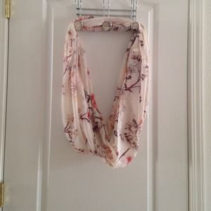 H&M circle scarf
