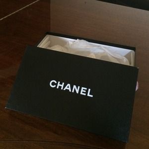 Authentic Chanel shoes box
