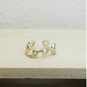 Love cursive ring