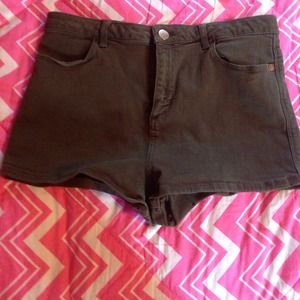Olive green high waisted shorts