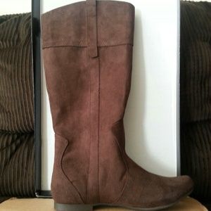 Stormy Brown Boots