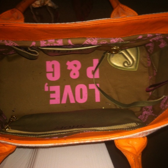 Juicy Logo Tote - Picture 3 of 3