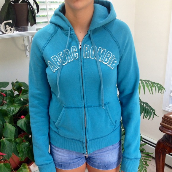Abercrombie & Fitch Jackets & Blazers - Abercrombie and Fitch hoodie. Size S