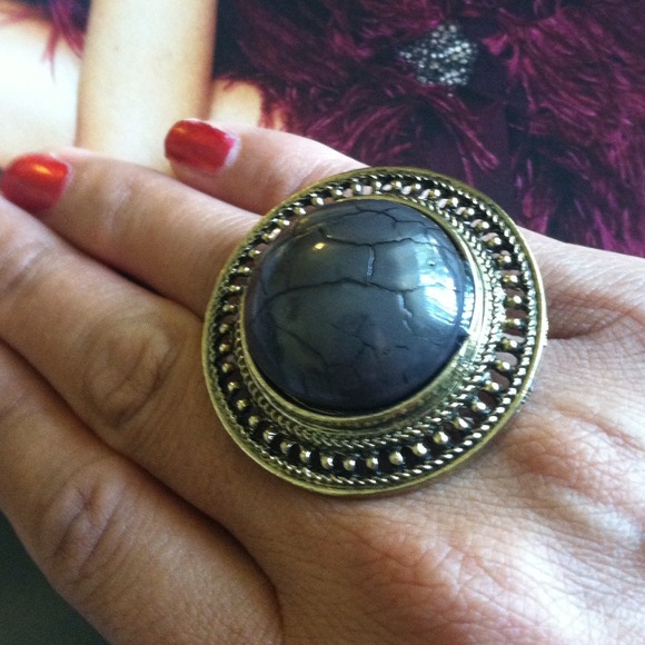 ⭕️sold⭕️ Chic Ring 🌻 - Picture 3 of 3