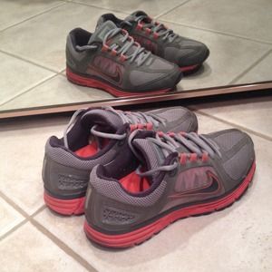 Nike Zoom Vomero 7
