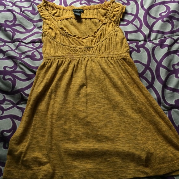 Mustard yellow top