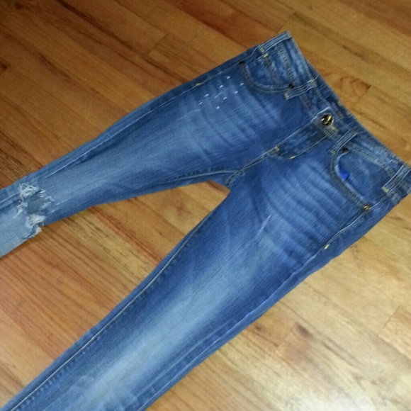 Grunge hole Vigoss studio denim