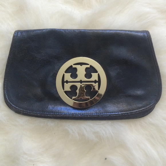 Tory Burch logo flap clutch