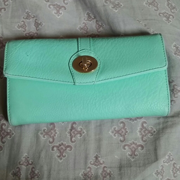 Teal/minty green wallet