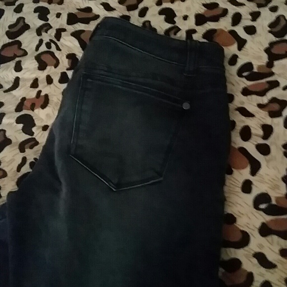 Jeans - Picture 2 of 4