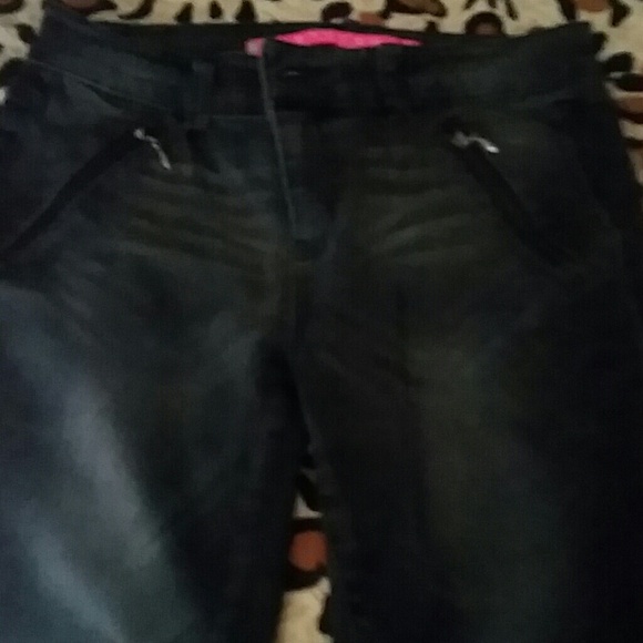 Jeans - Picture 3 of 4