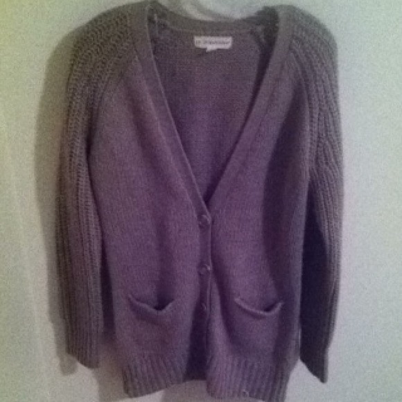 ✨Urban Outfitters Knit Cardigan *PLUS FREE SCARF*