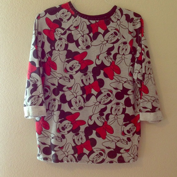 Micky mouse med-sleeve shirt!!!
