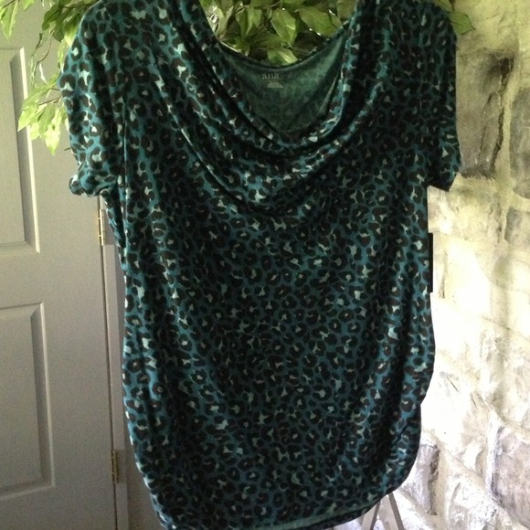 NWT  A.N.A. Blue Leopard Top