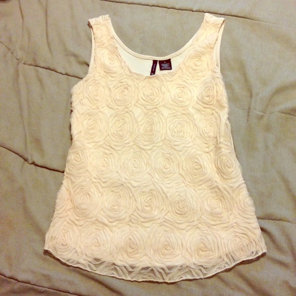 Soft White Chiffon Rossette Tank -size Medium