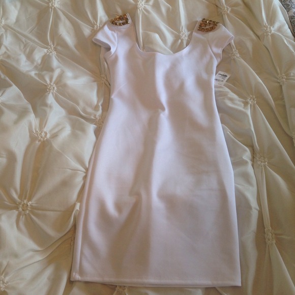 Studded shoulder bodycon dress