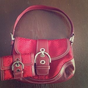 ✨Reduced Coach wallet only. Red. For @becky