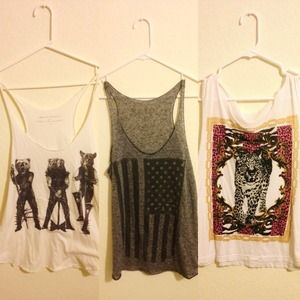 😁✨Tank top bundle✨😁