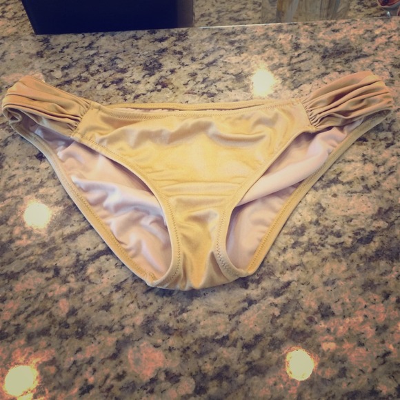 Bikini bottoms