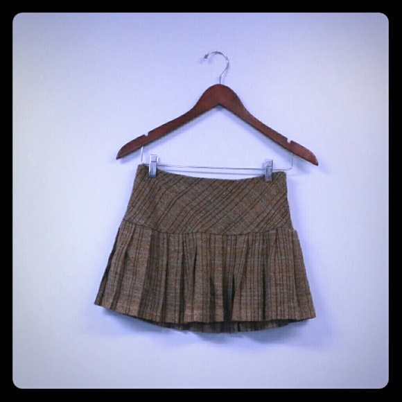 Cute brown plaid pleated mini