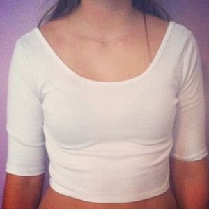White quarter sleeve crop top