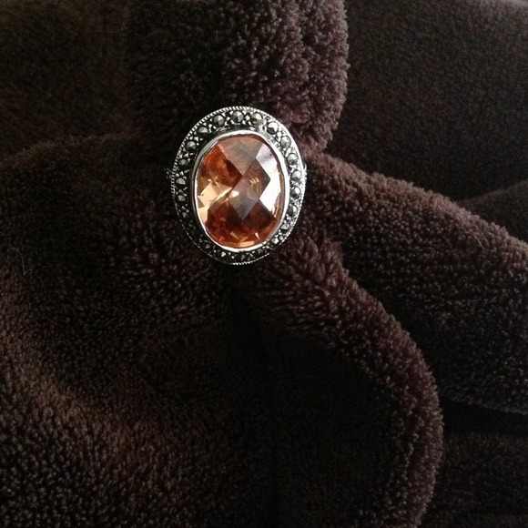 Jewelry - Ring. 46
