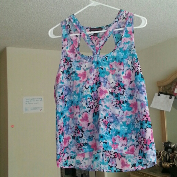 Material Girl- Top - Picture 1 of 4