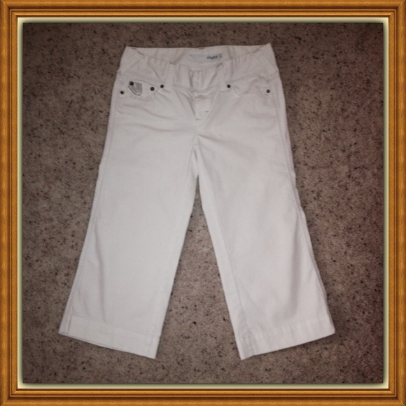 White Calvin Klein Capri Size 30