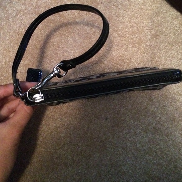 New, never been used Coach wristlet - Picture 2 of 3
