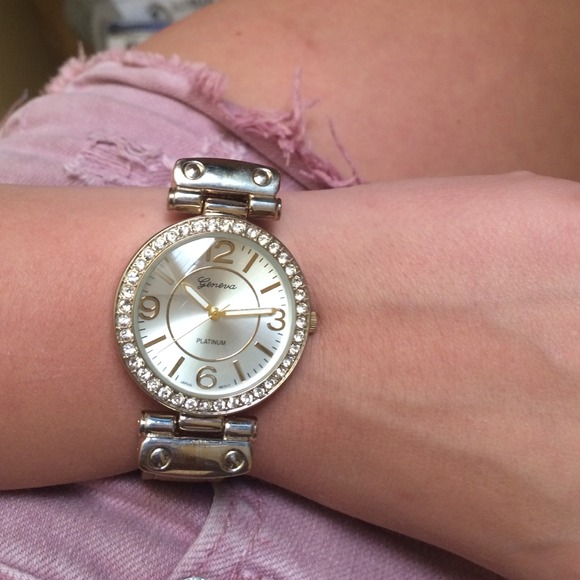 Light brown leather watch
