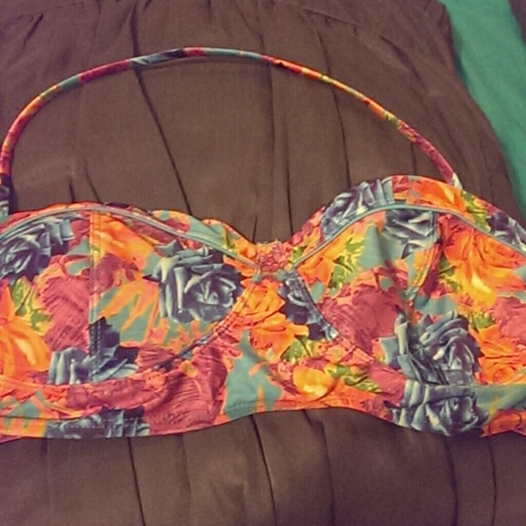 Bikini top - Picture 1 of 1