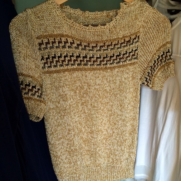 ✨Vintage Gold Sweater✨