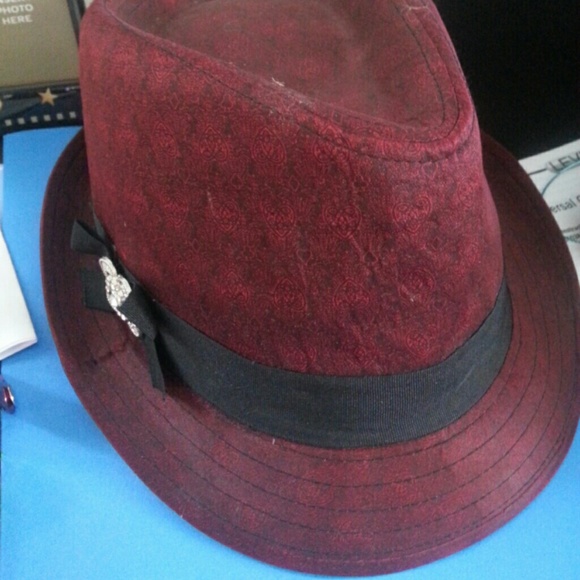 Top hat - Picture 2 of 3