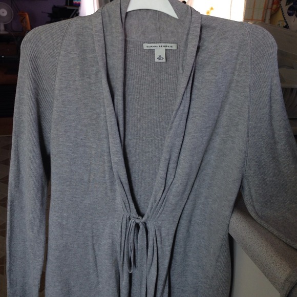 Banana republic gray cardigan