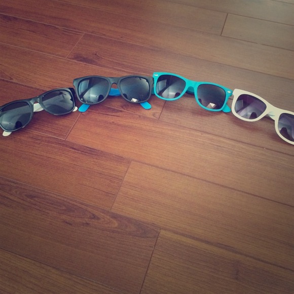 Accessories - Sunglasses Set