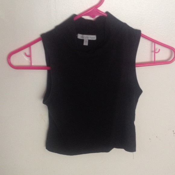 Turtleneck crop sleeveless tank